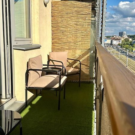 Apartment Ceskomoravska - O2 Arena Prague Exterior photo